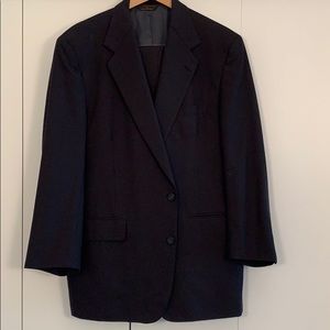 Custom men’s suite